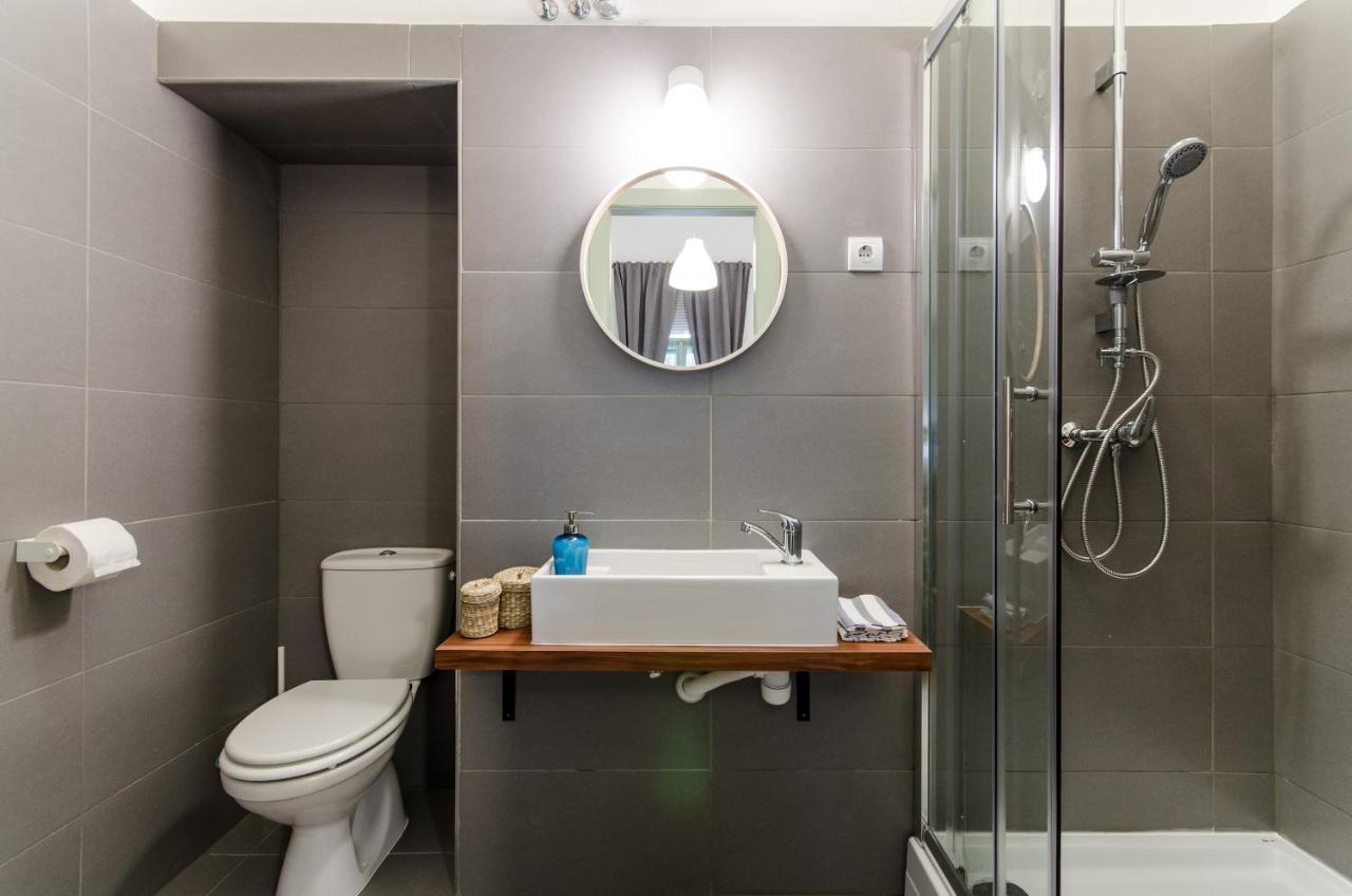 B63 2 Bedroom Apartment In Heart Of City Budapest Bagian luar foto