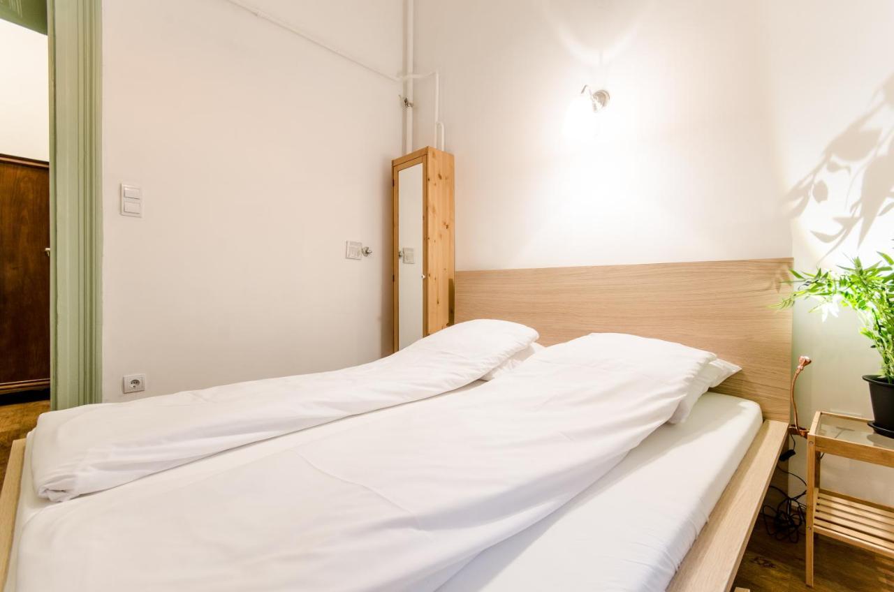 B63 2 Bedroom Apartment In Heart Of City Budapest Bagian luar foto