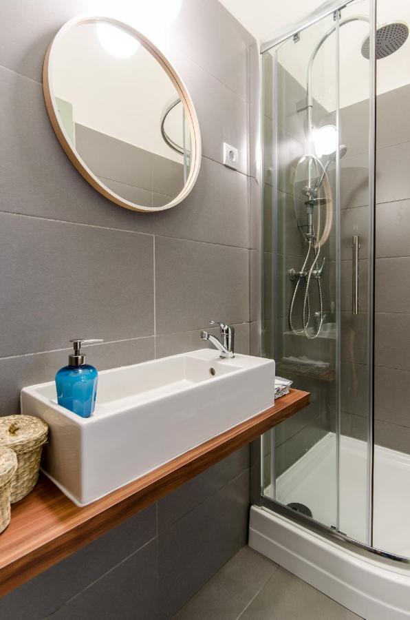 B63 2 Bedroom Apartment In Heart Of City Budapest Bagian luar foto
